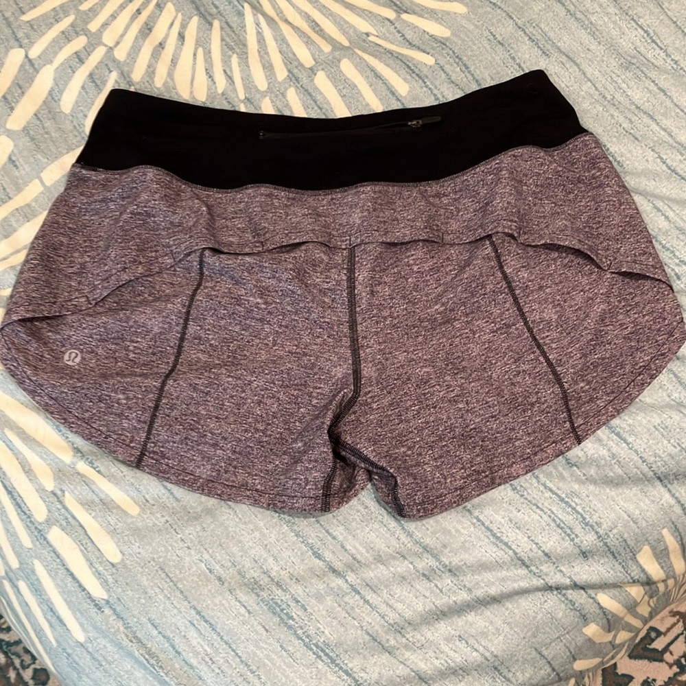 Lululemon Speed Up mid rise shorts size 8